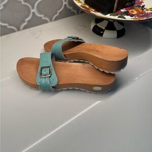 Women's Happy Feet vintage Teal Slide Sandals